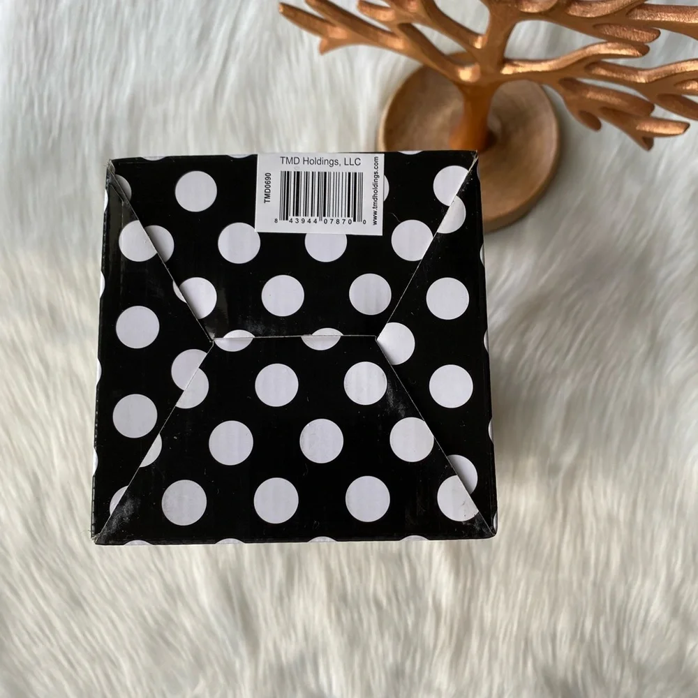 NWT S initial 18 Ounces Wine Glass in Box